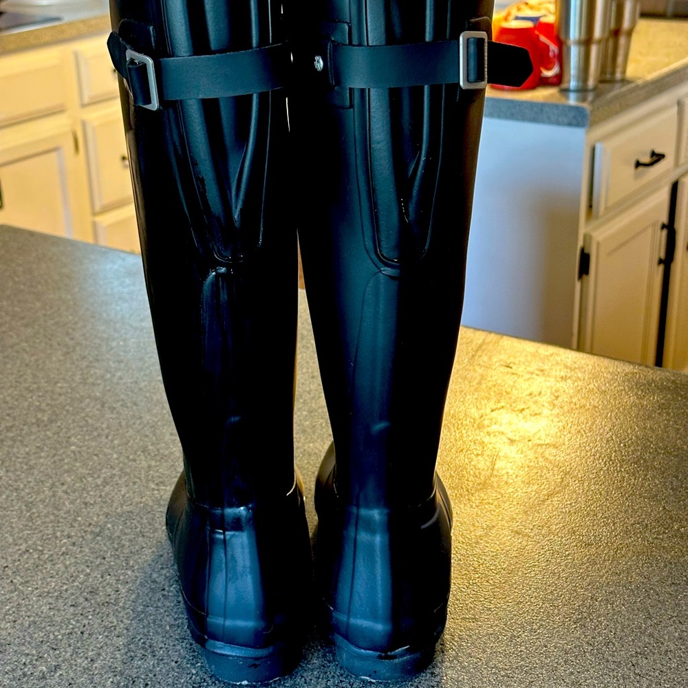 Hunter rain boots. Worn once
